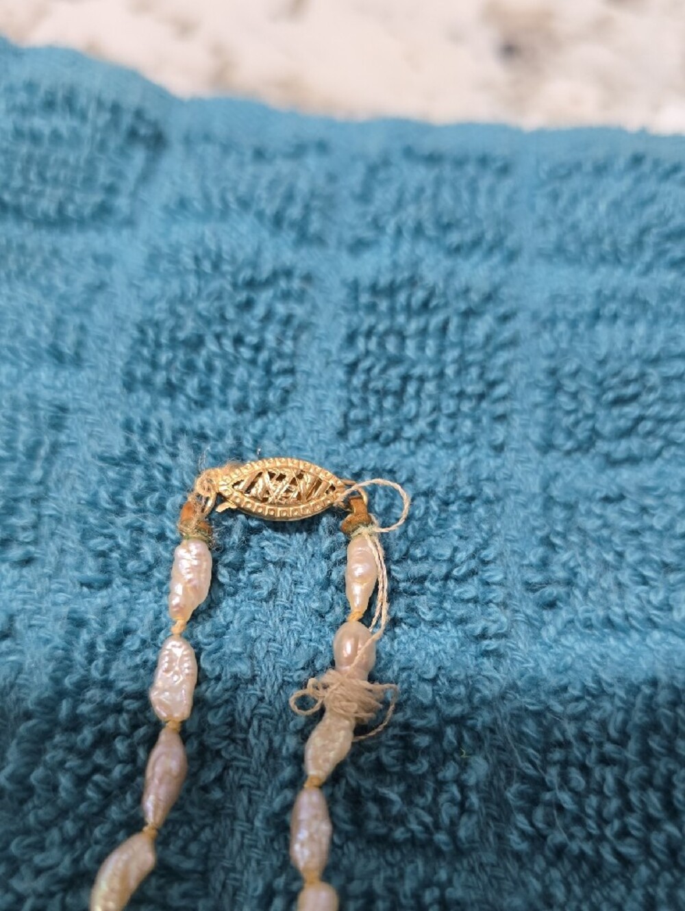 Freshwater Rice Pearl Necklace - Picture 4 of 7